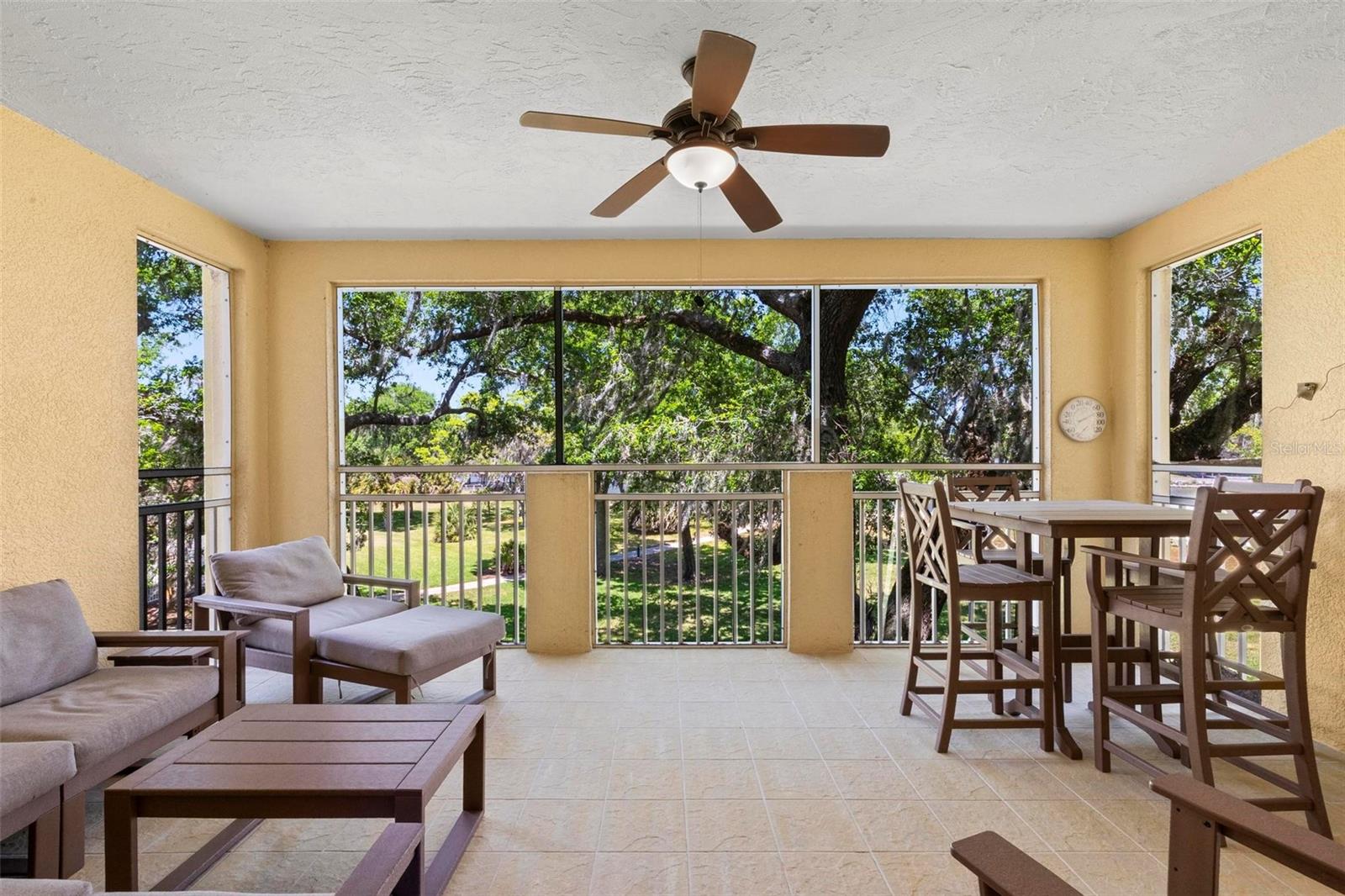 Image 27 of 46 For 115 Riverview Bend S 2123