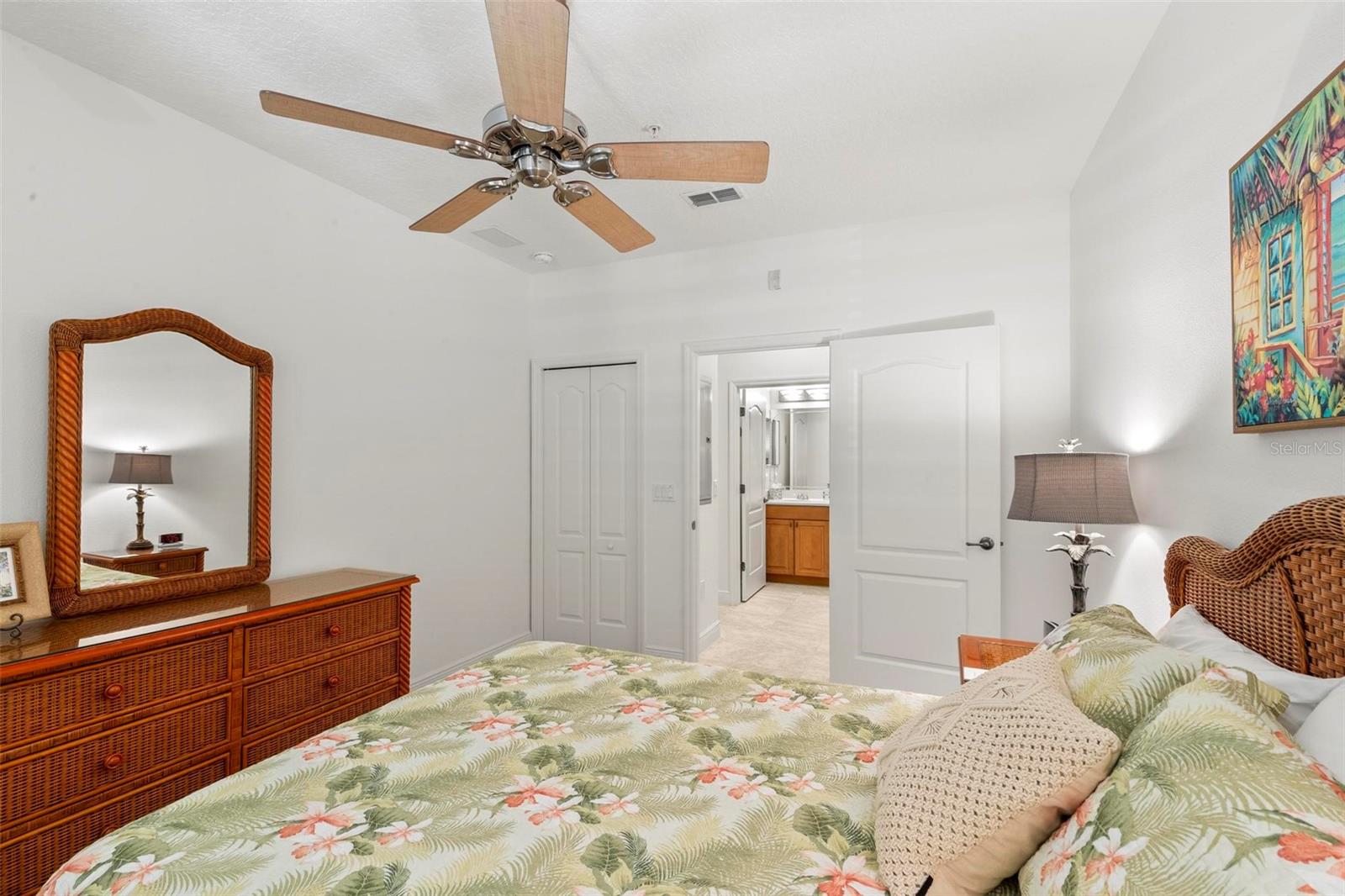 Image 35 of 46 For 115 Riverview Bend S 2123
