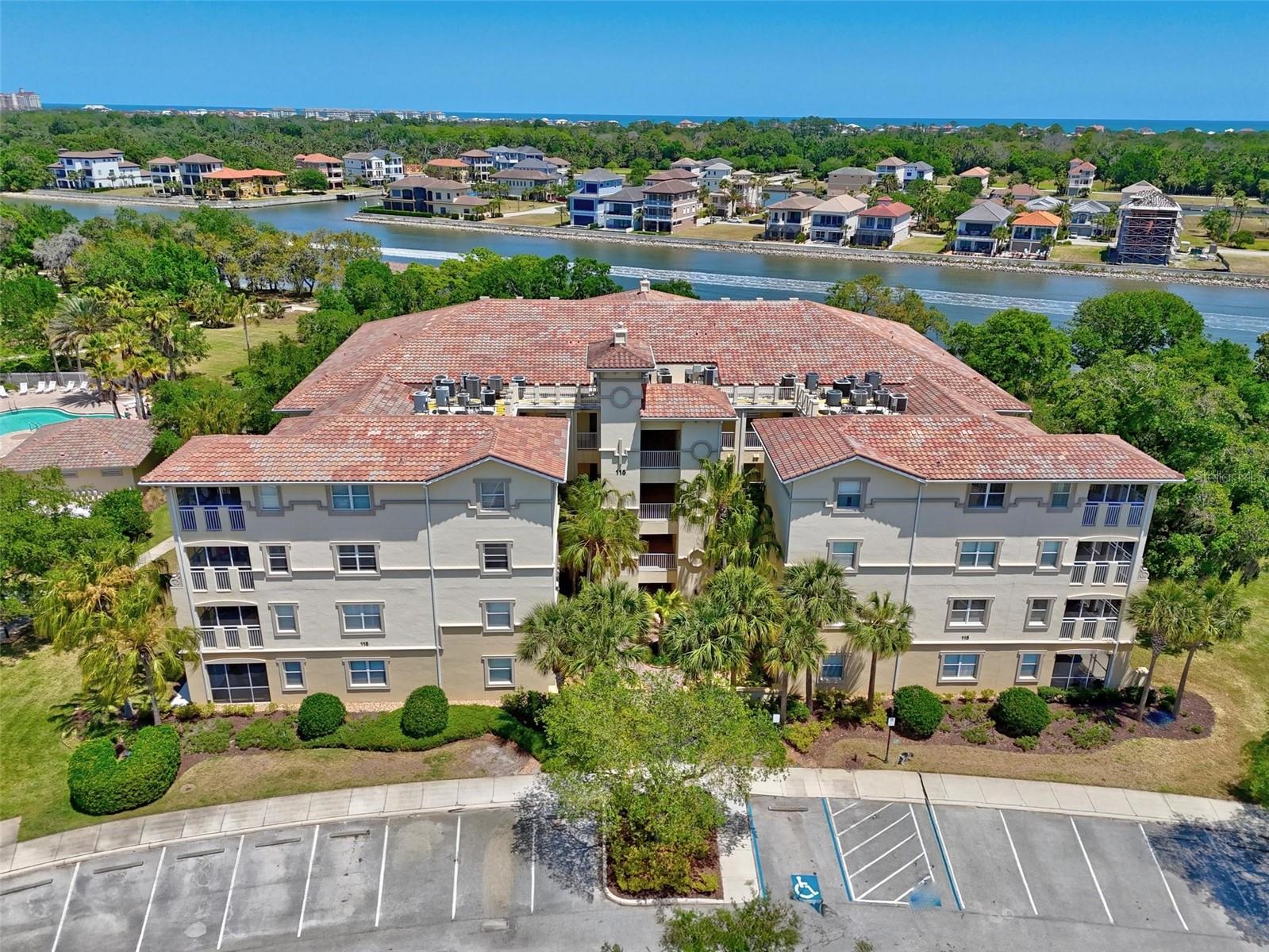 Image 39 of 46 For 115 Riverview Bend S 2123