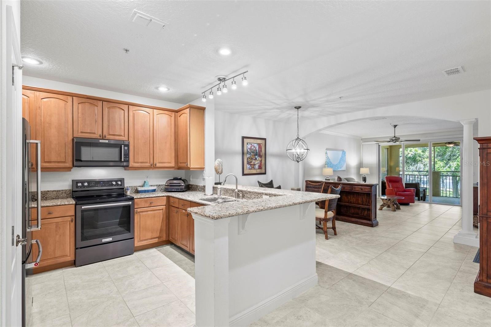 Image 5 of 46 For 115 Riverview Bend S 2123