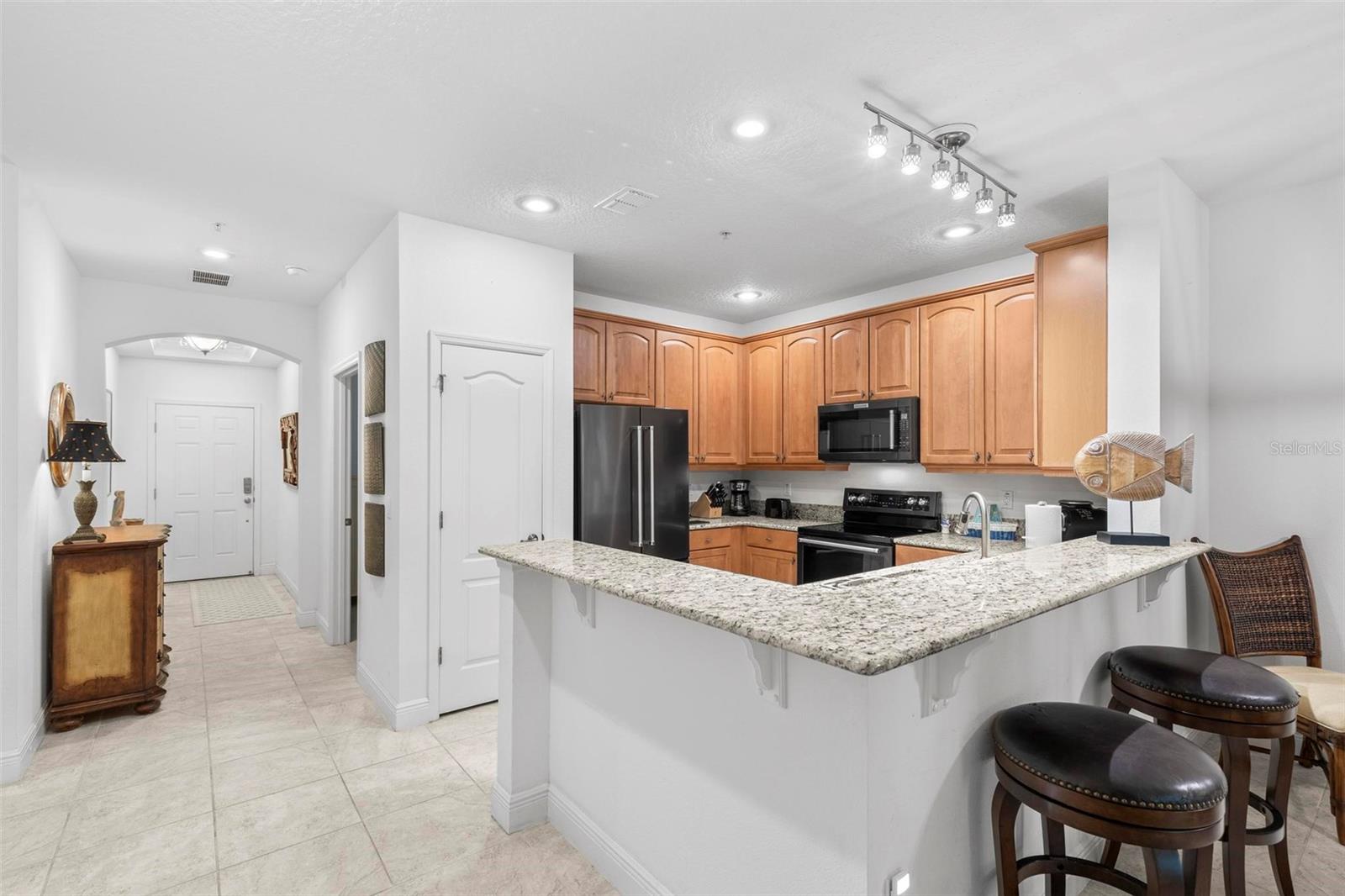 Image 7 of 46 For 115 Riverview Bend S 2123