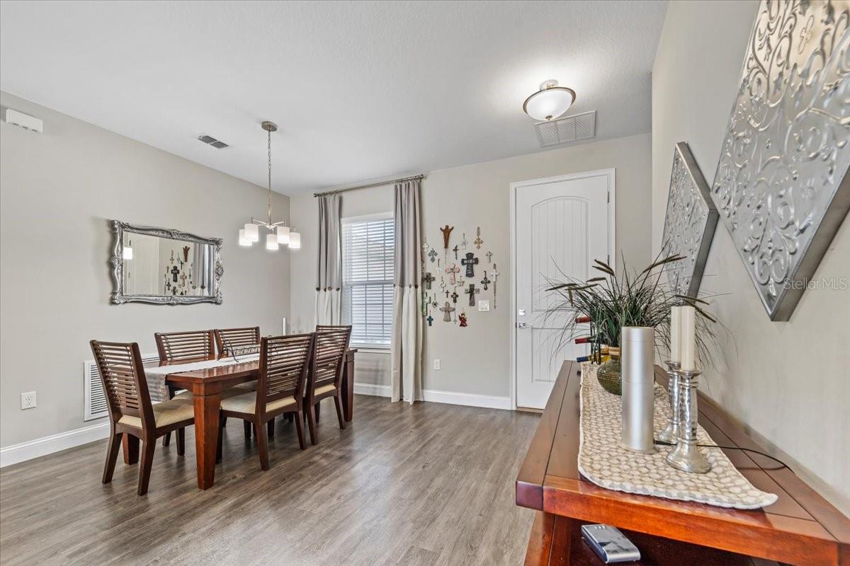 Image 7 of 50 For 60 Frenora Lane