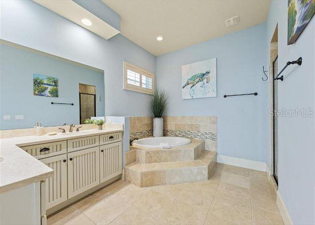 Image 18 of 62 For 530 Cinnamon Beach Lane