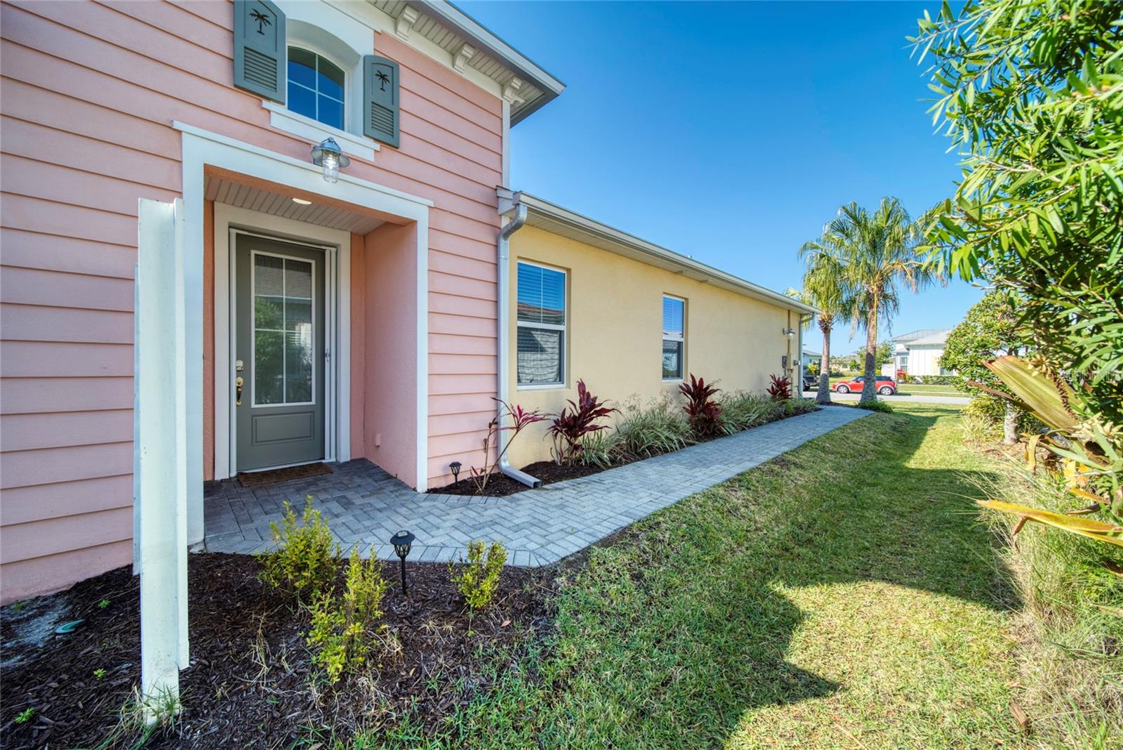 Image 5 of 67 For 324 Coral Reef Way