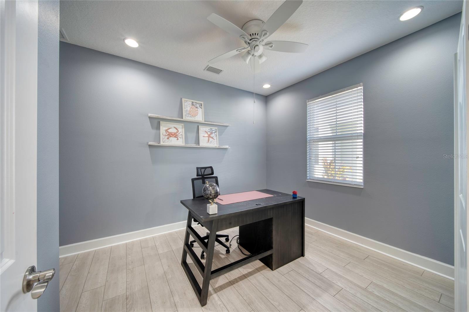 Image 8 of 67 For 324 Coral Reef Way
