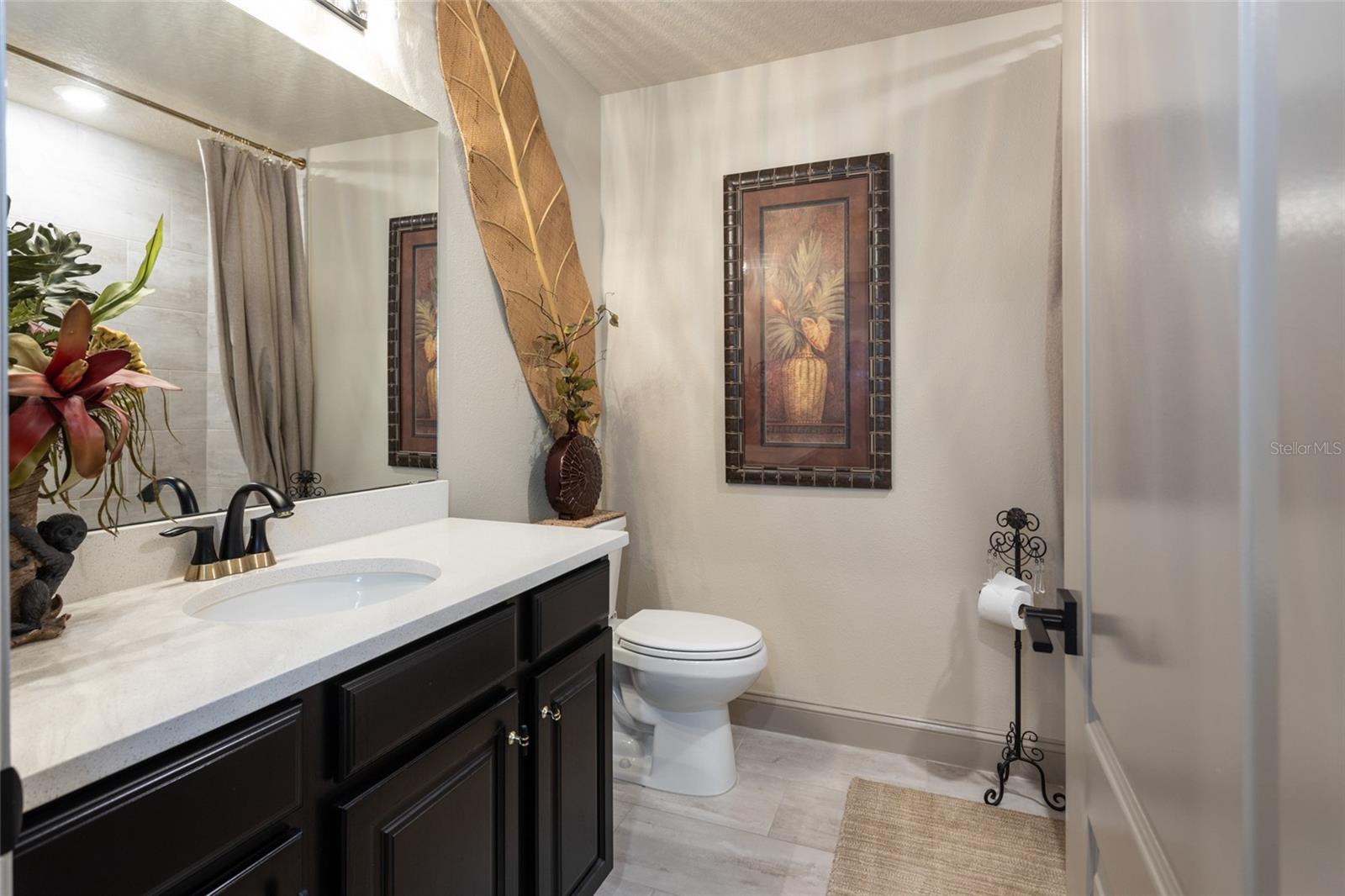 Image 36 of 54 For 730 Enrede Lane