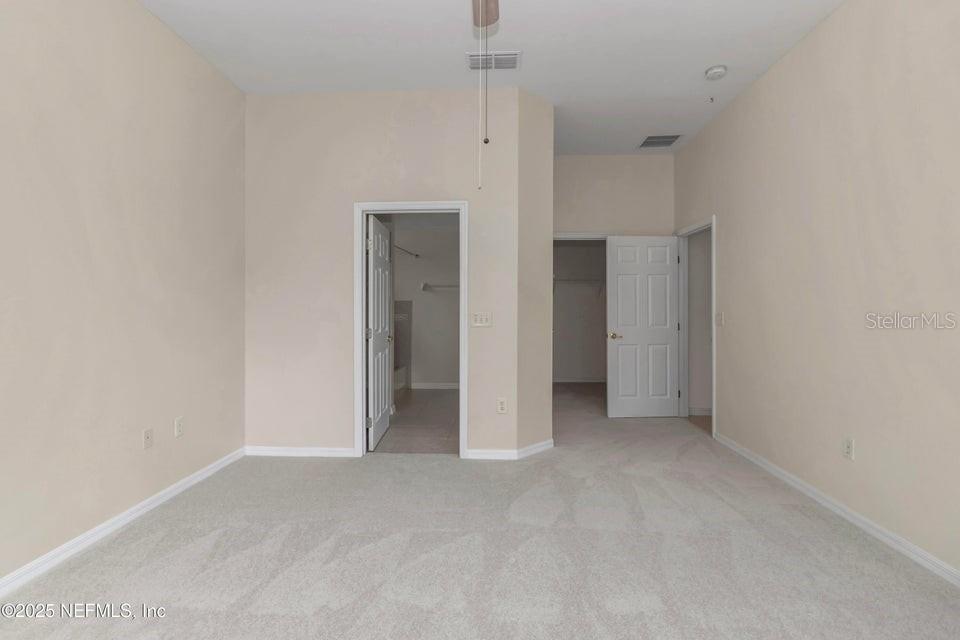 Image 26 of 38 For 11741 72nd Circle