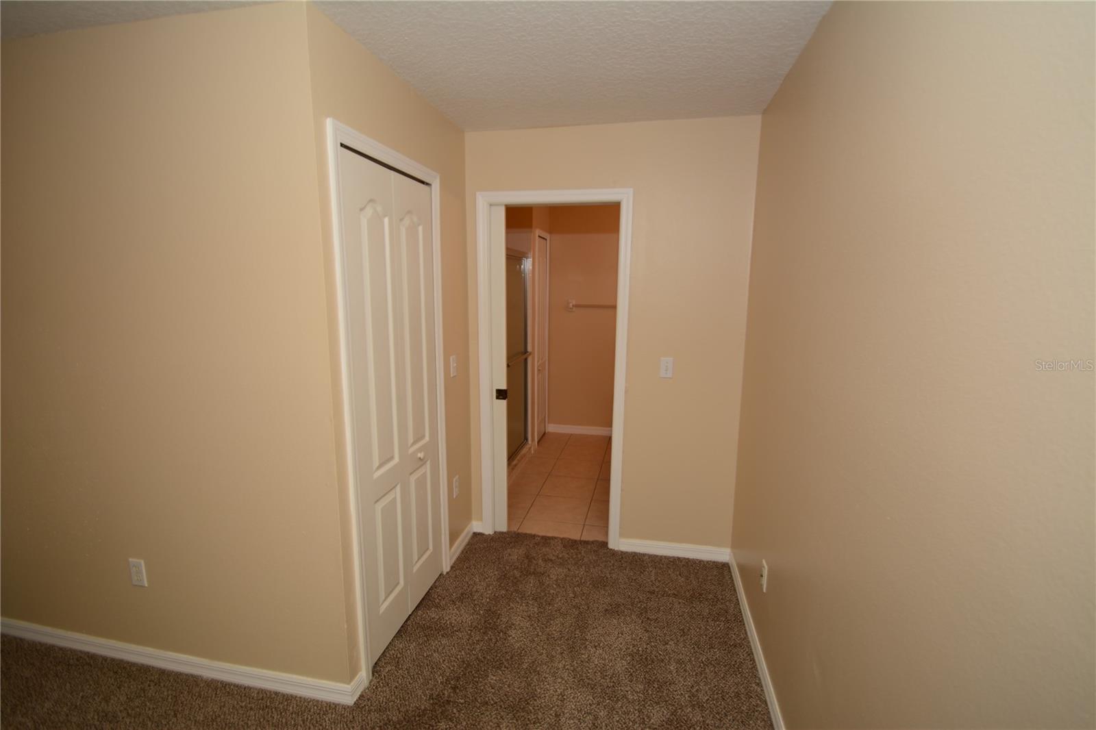 Image 16 of 19 For 4 Wheeler Place B