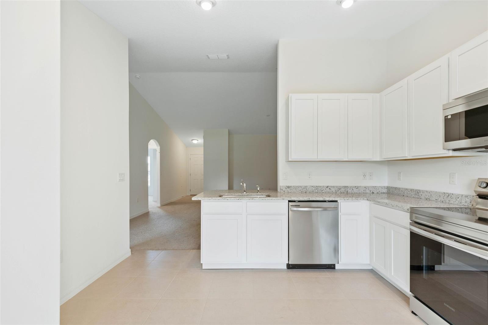 Image 13 of 31 For 20 Buttonwood Lane