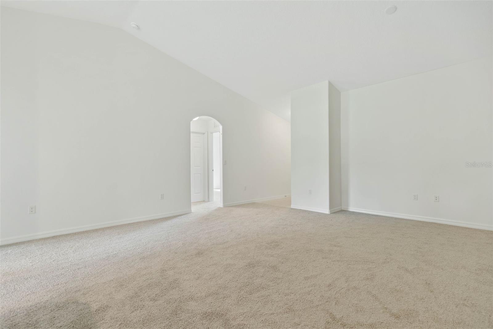 Image 6 of 31 For 20 Buttonwood Lane