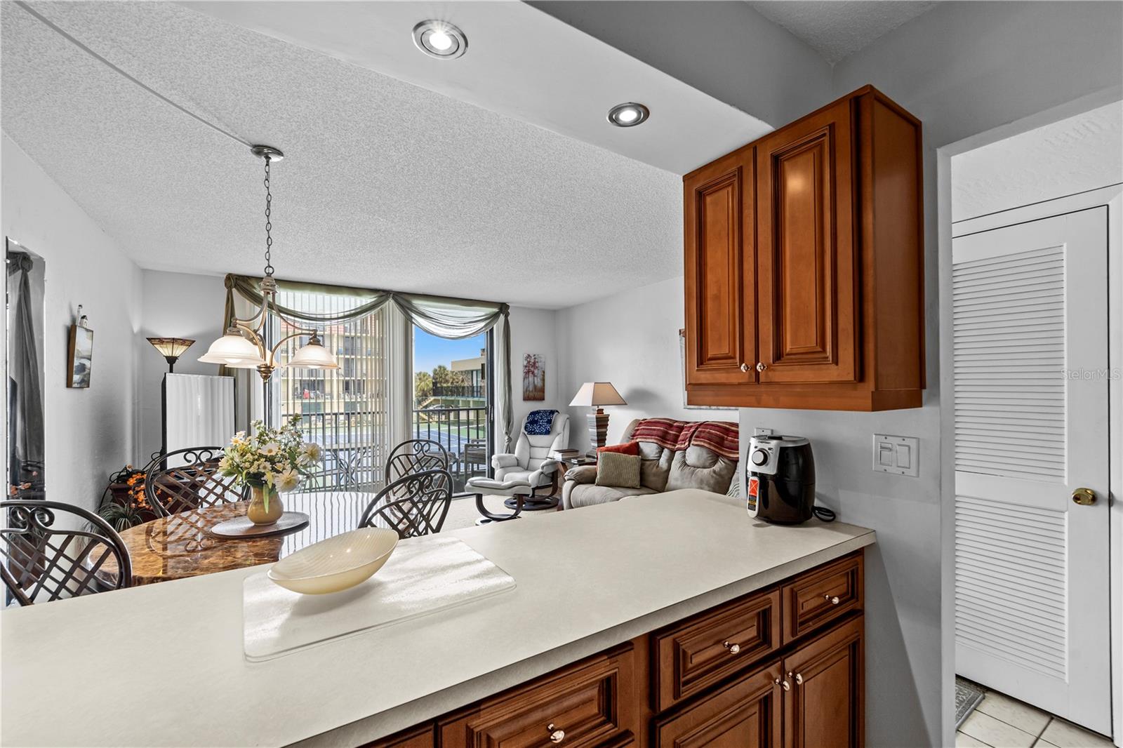 Image 12 of 32 For 1433 Atlantic Avenue 227