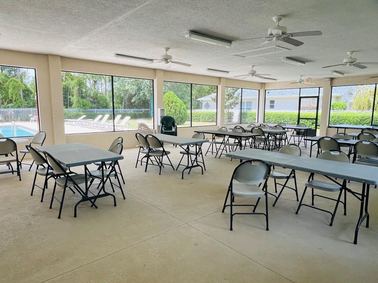 Image 11 of 12 For 121 Raintree Circle