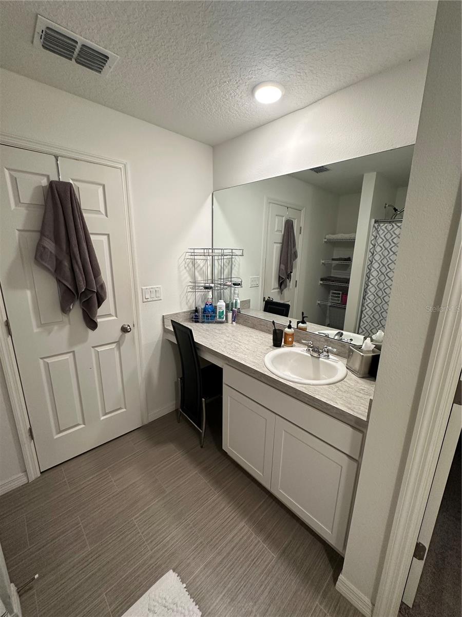 Image 22 of 38 For 39 Powder Horn Drive