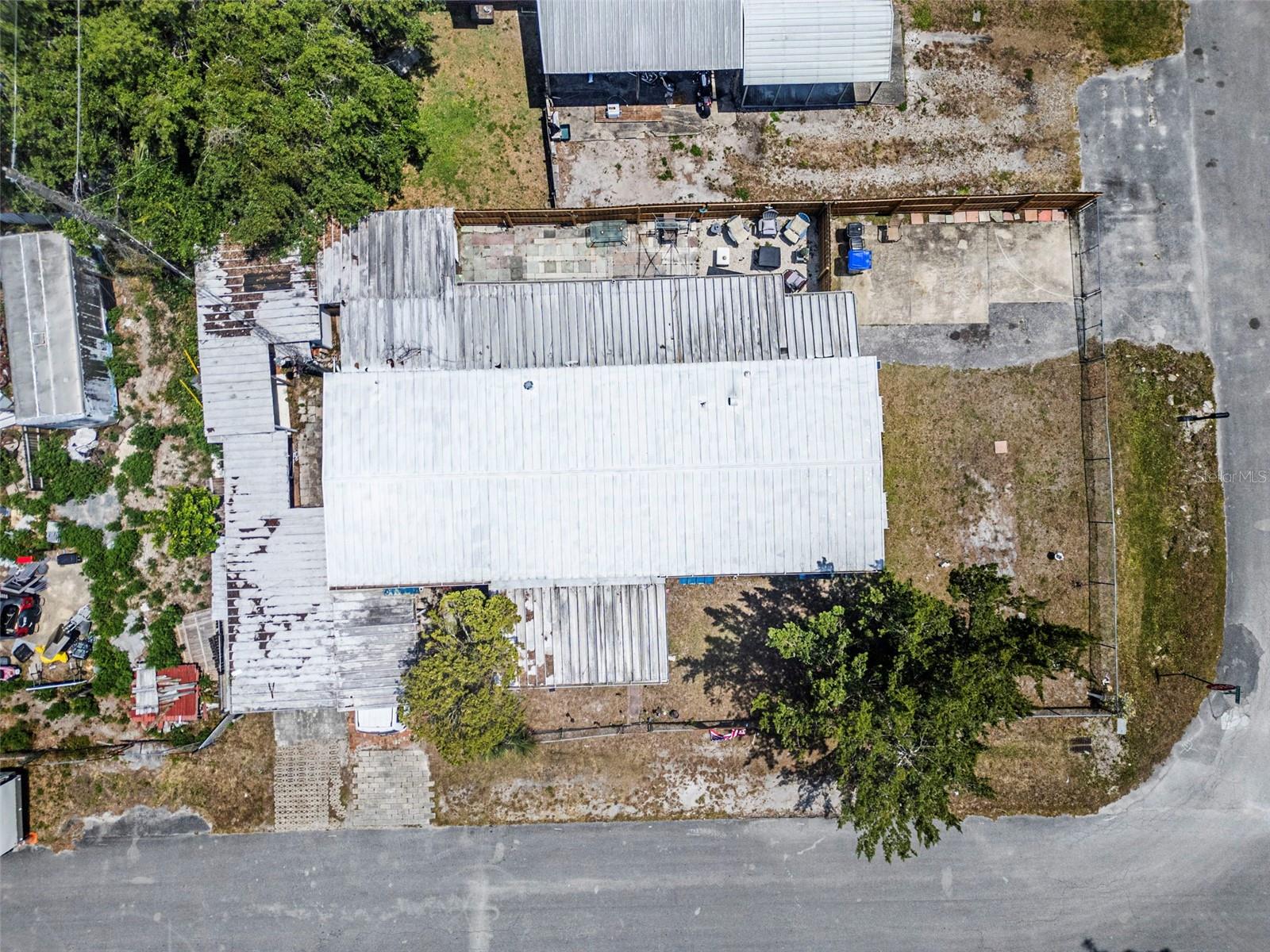 Image 23 of 25 For 1138 Avenue H