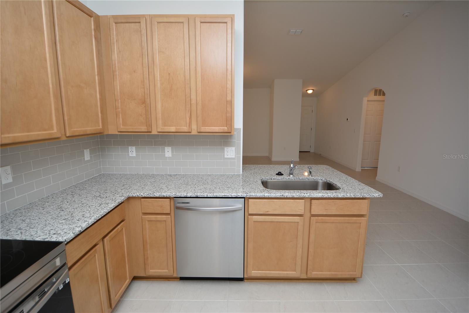 Image 13 of 28 For 31 Zoeller Court B