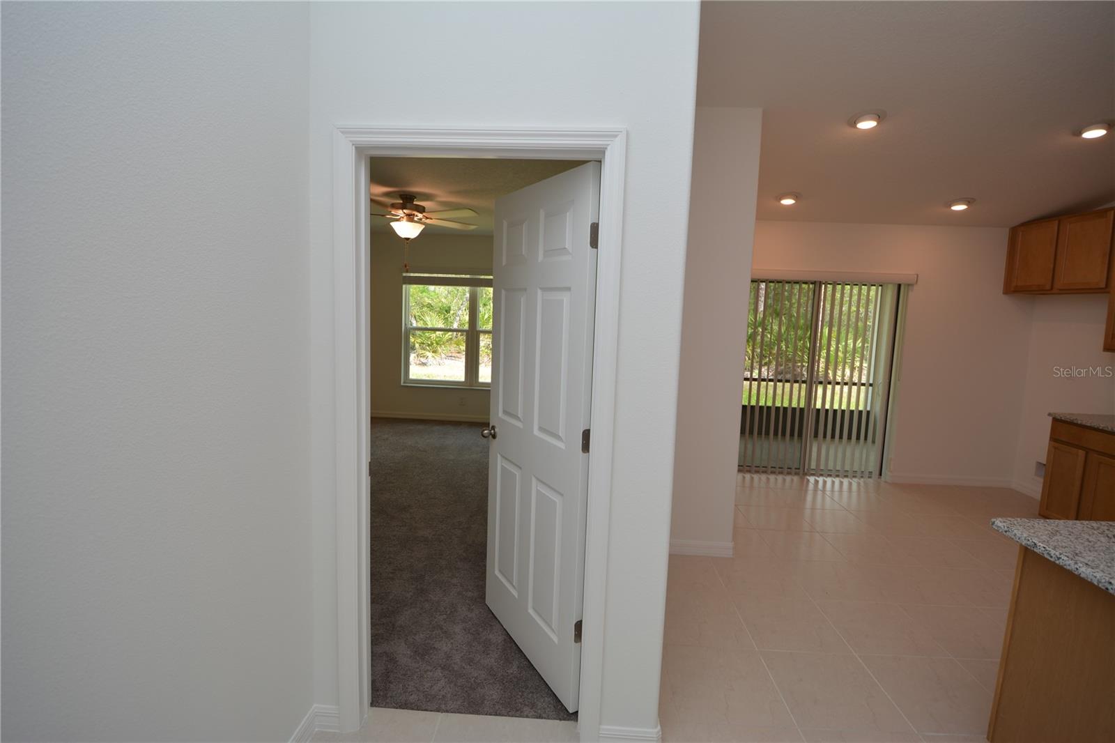 Image 16 of 28 For 31 Zoeller Court B