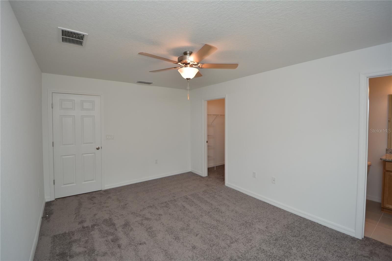 Image 18 of 28 For 31 Zoeller Court B