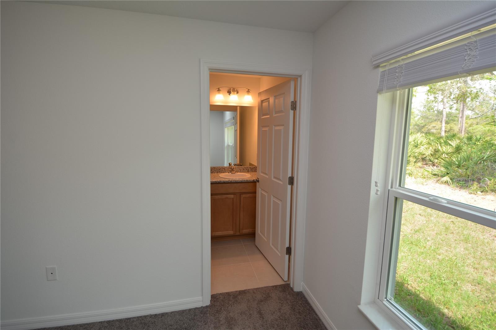 Image 21 of 28 For 31 Zoeller Court B