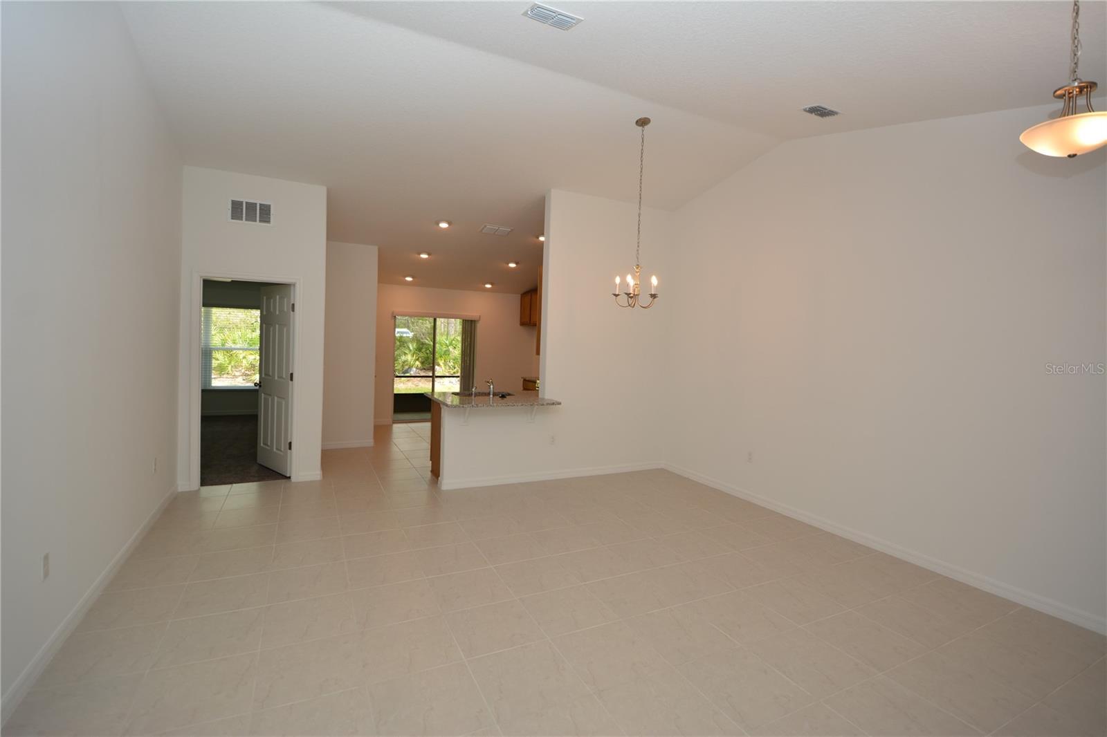 Image 5 of 28 For 31 Zoeller Court B