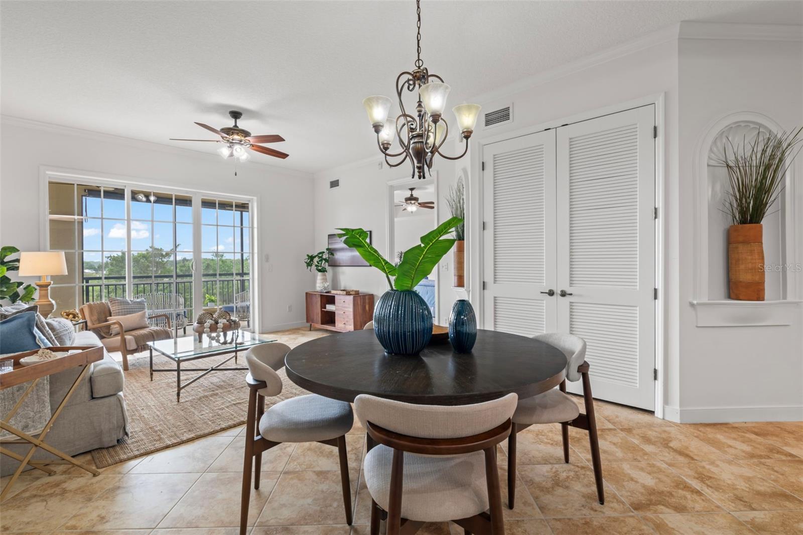 Image 14 of 59 For 170 Pantano Cay Boulevard 4202