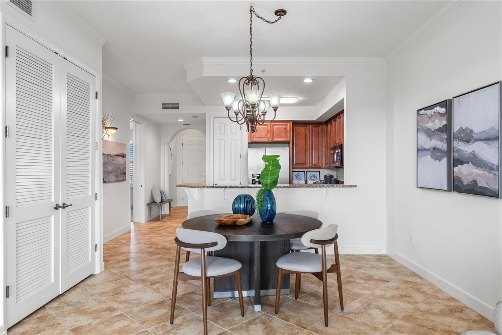Image 15 of 59 For 170 Pantano Cay Boulevard 4202