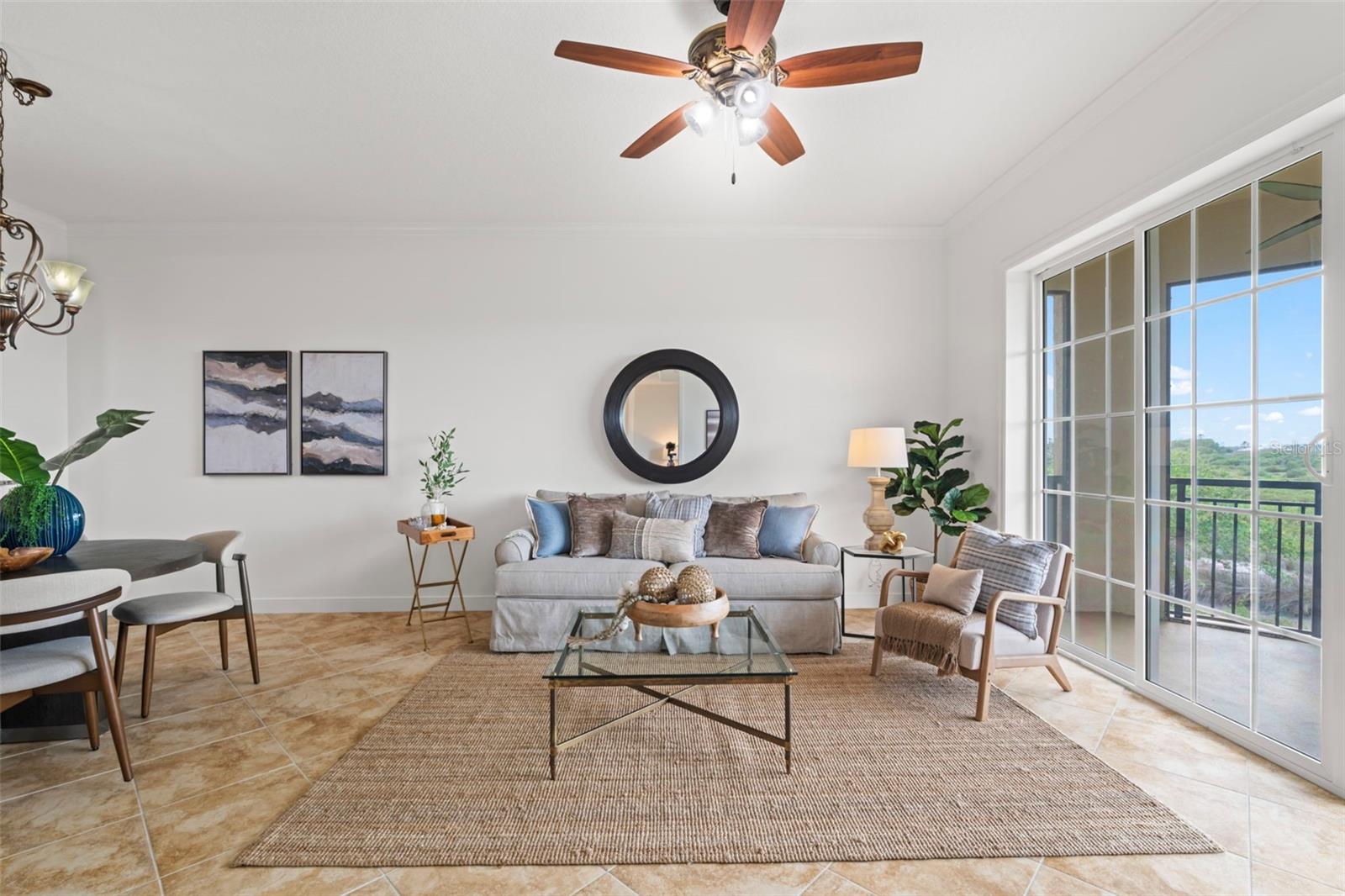 Image 17 of 59 For 170 Pantano Cay Boulevard 4202