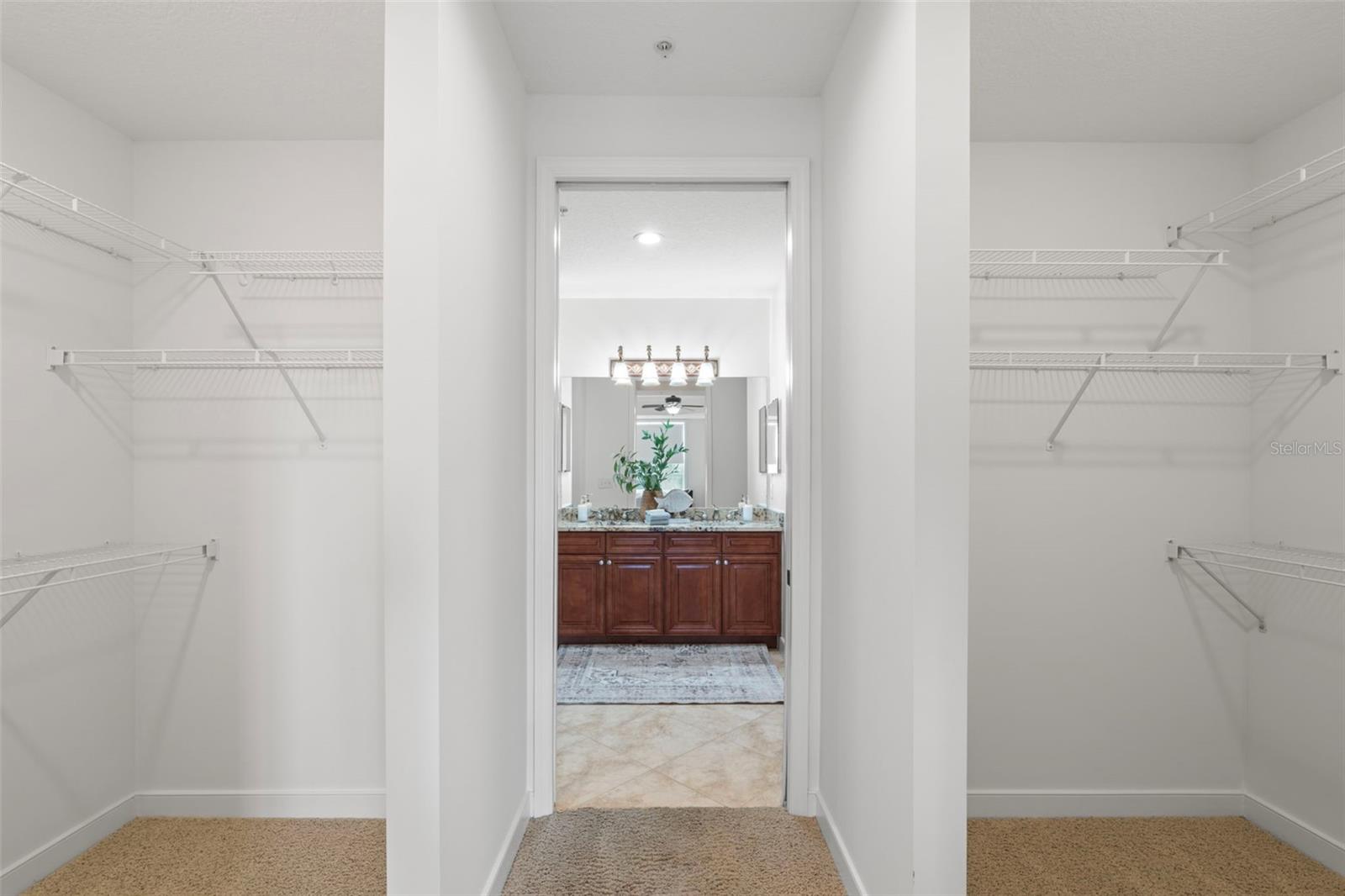 Image 26 of 59 For 170 Pantano Cay Boulevard 4202