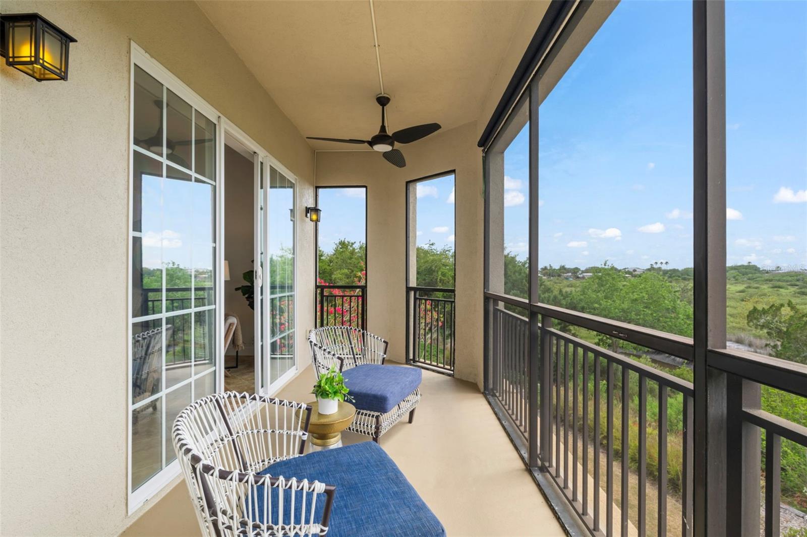 Image 37 of 59 For 170 Pantano Cay Boulevard 4202