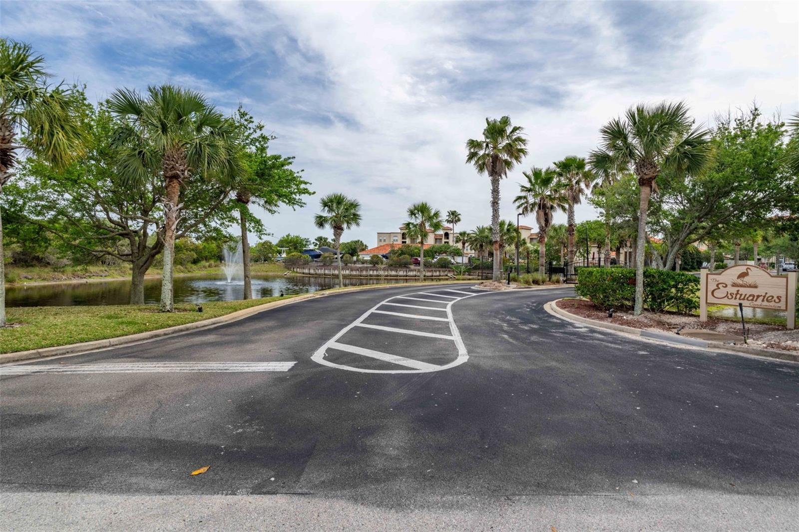 Image 43 of 59 For 170 Pantano Cay Boulevard 4202