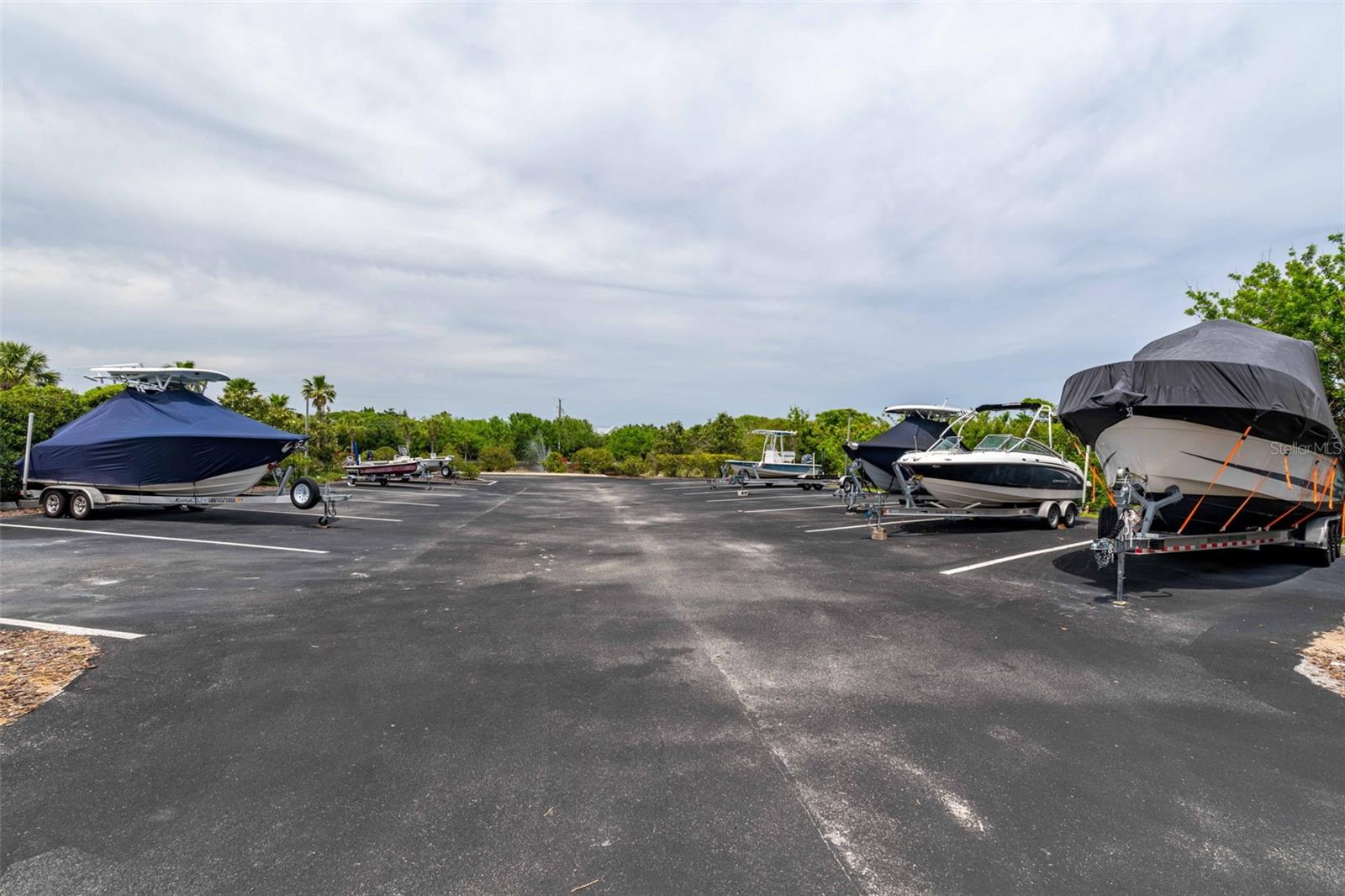 Image 45 of 59 For 170 Pantano Cay Boulevard 4202