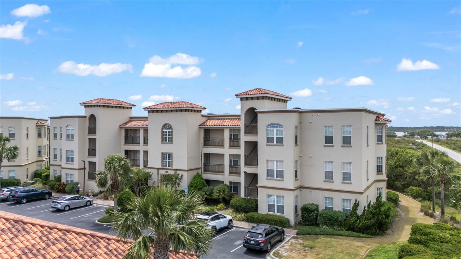 Image 46 of 59 For 170 Pantano Cay Boulevard 4202
