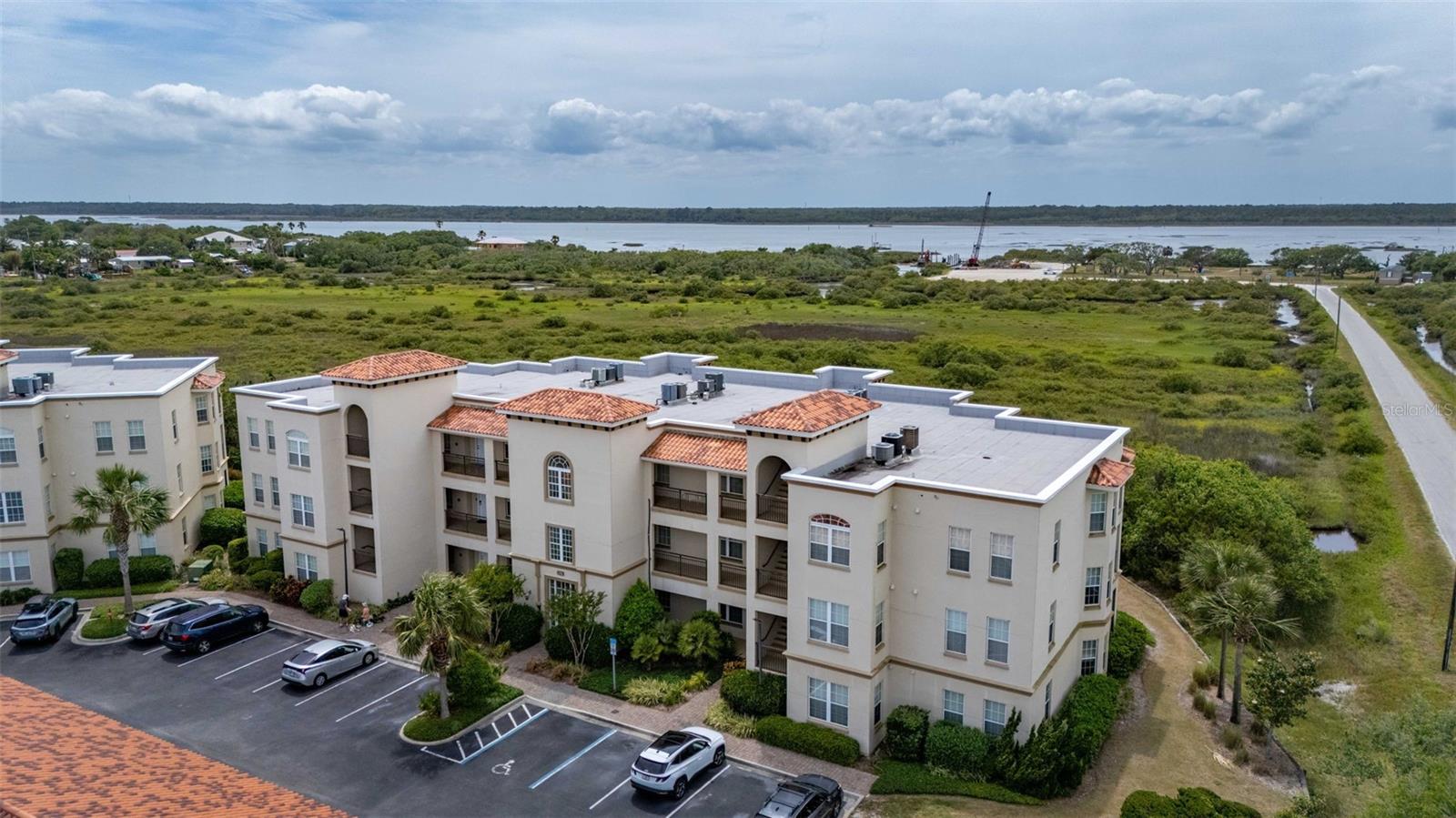 Image 47 of 59 For 170 Pantano Cay Boulevard 4202