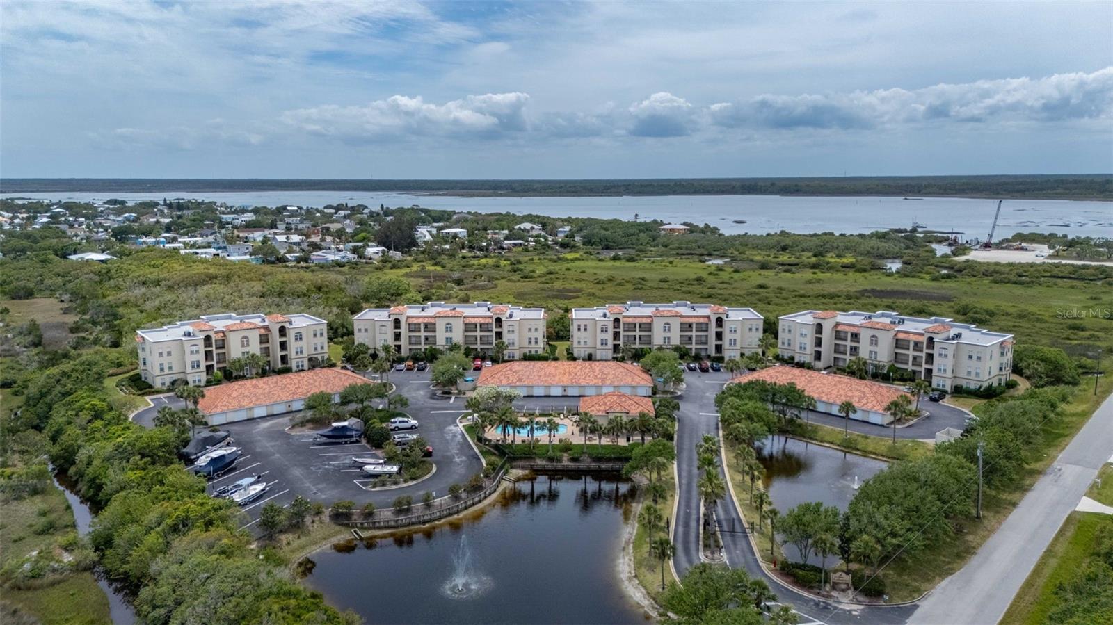 Image 49 of 59 For 170 Pantano Cay Boulevard 4202