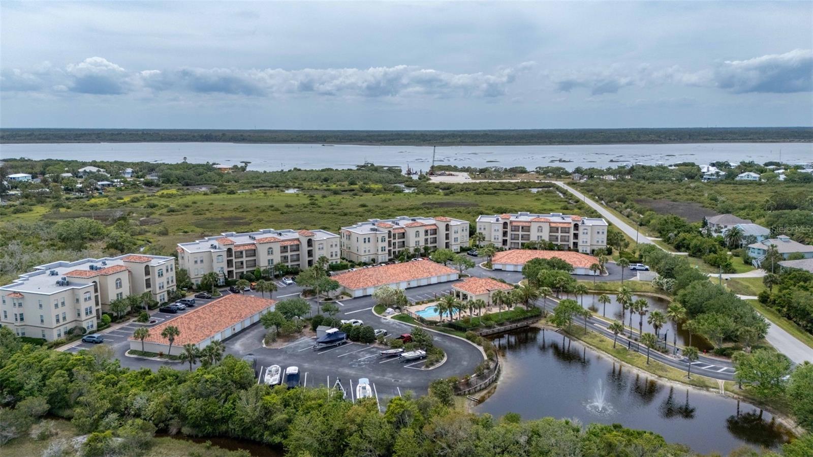 Image 50 of 59 For 170 Pantano Cay Boulevard 4202