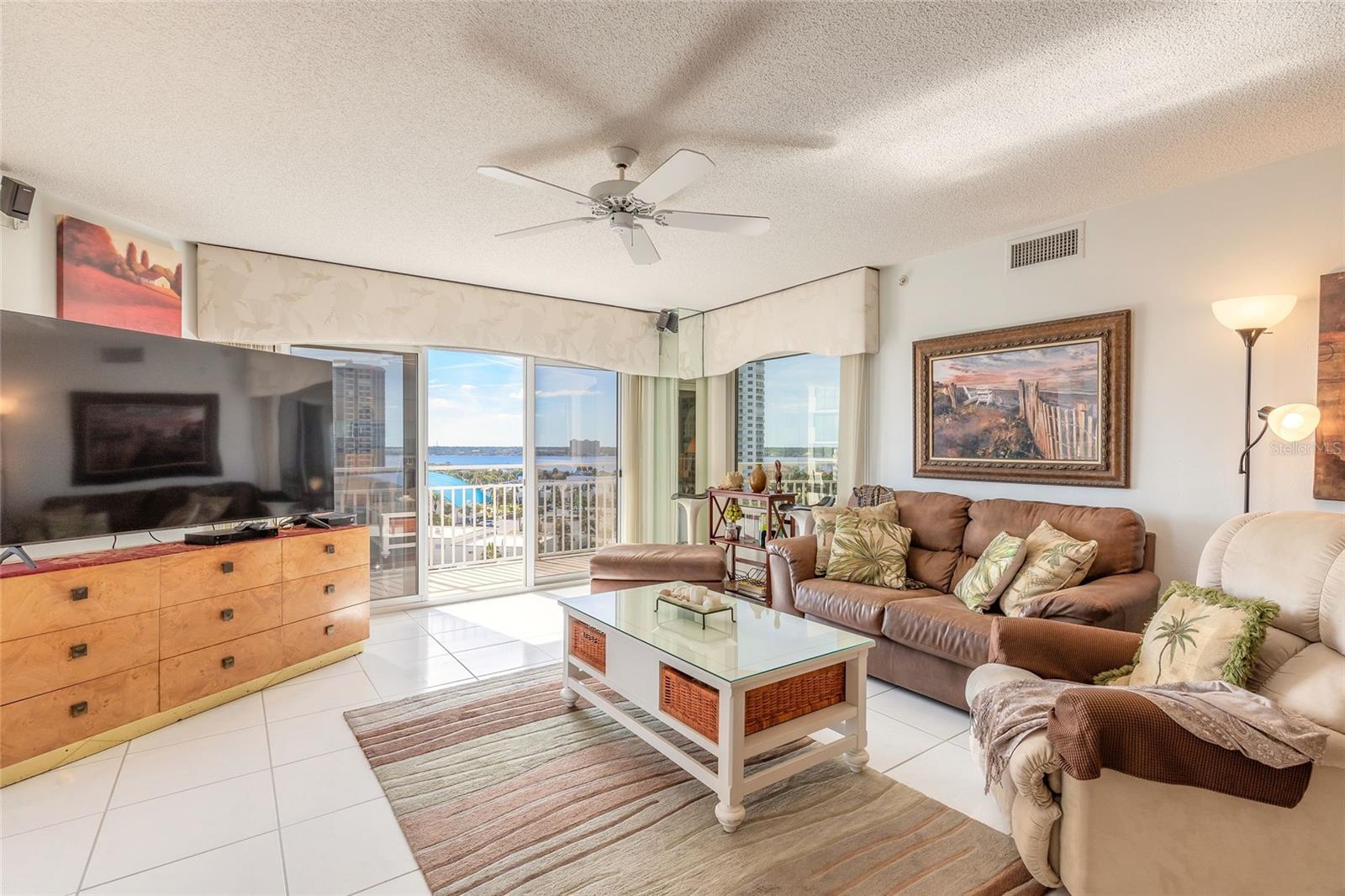 Image 10 of 57 For 2967 Atlantic Avenue 708