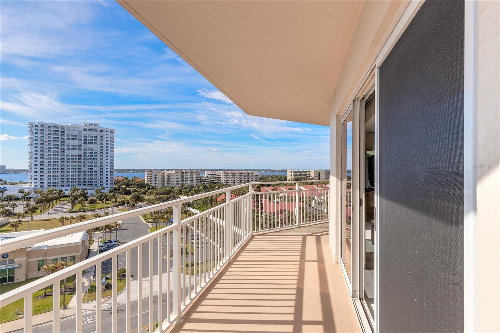 Image 17 of 57 For 2967 Atlantic Avenue 708
