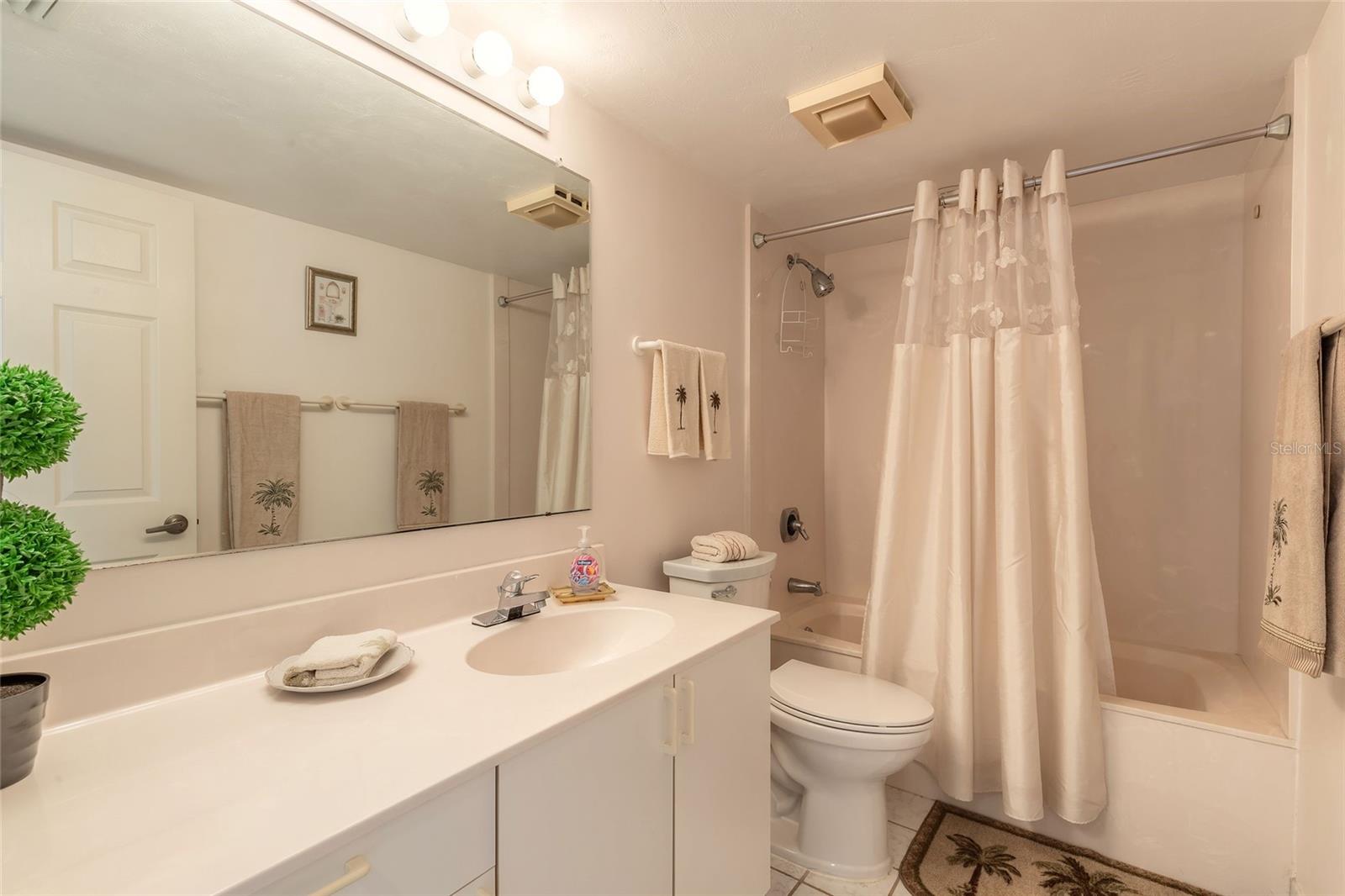 Image 30 of 57 For 2967 Atlantic Avenue 708