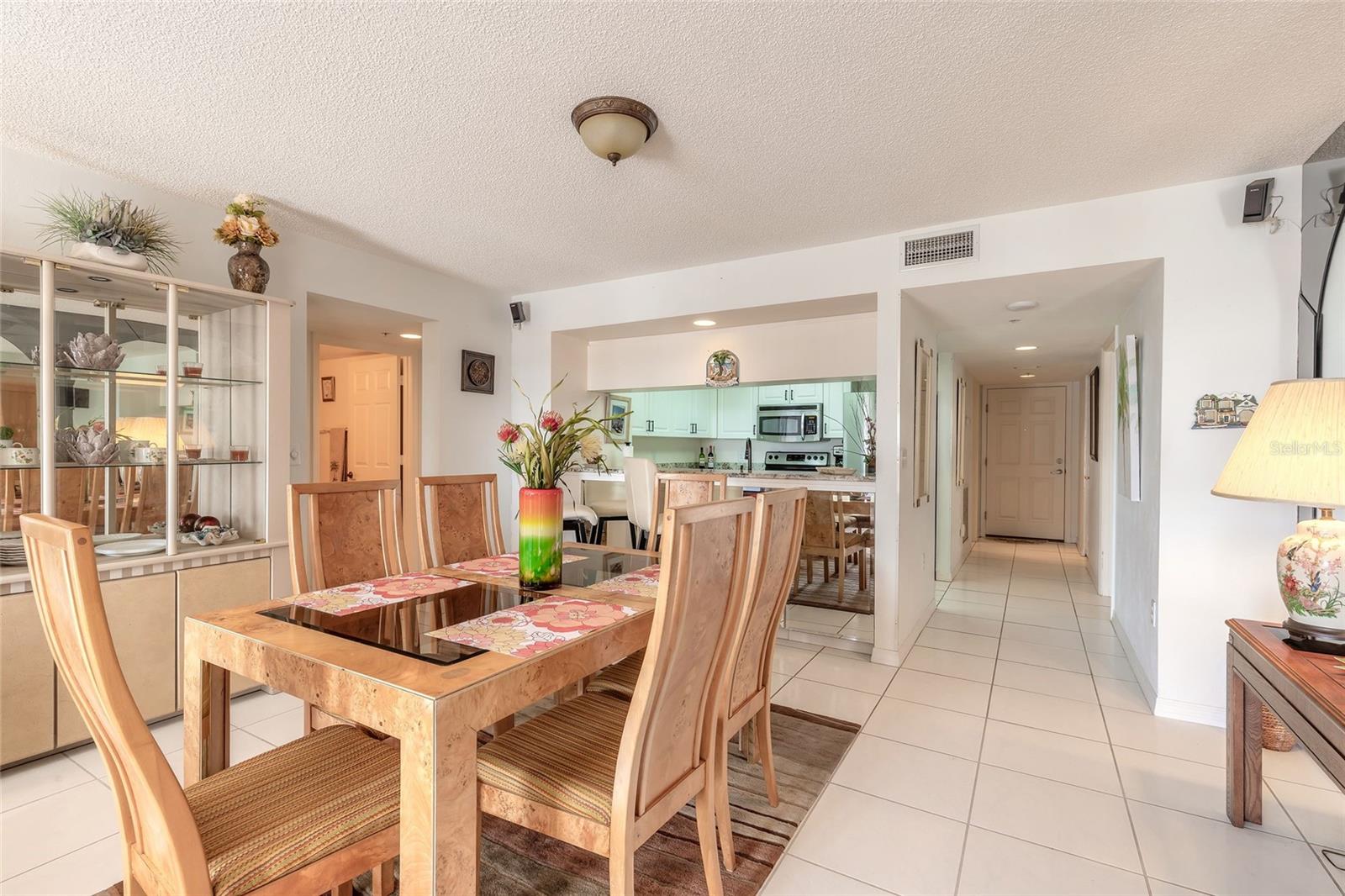 Image 9 of 57 For 2967 Atlantic Avenue 708