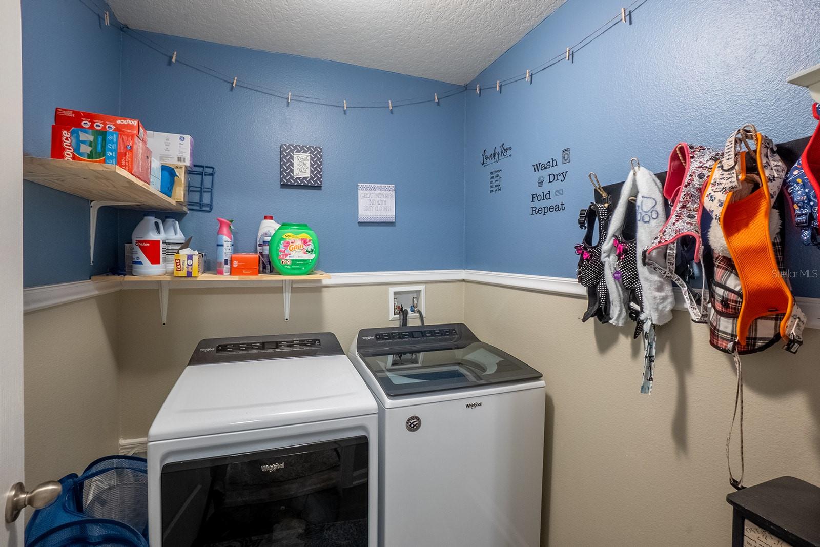 Image 14 of 61 For 15 Grand Par Court