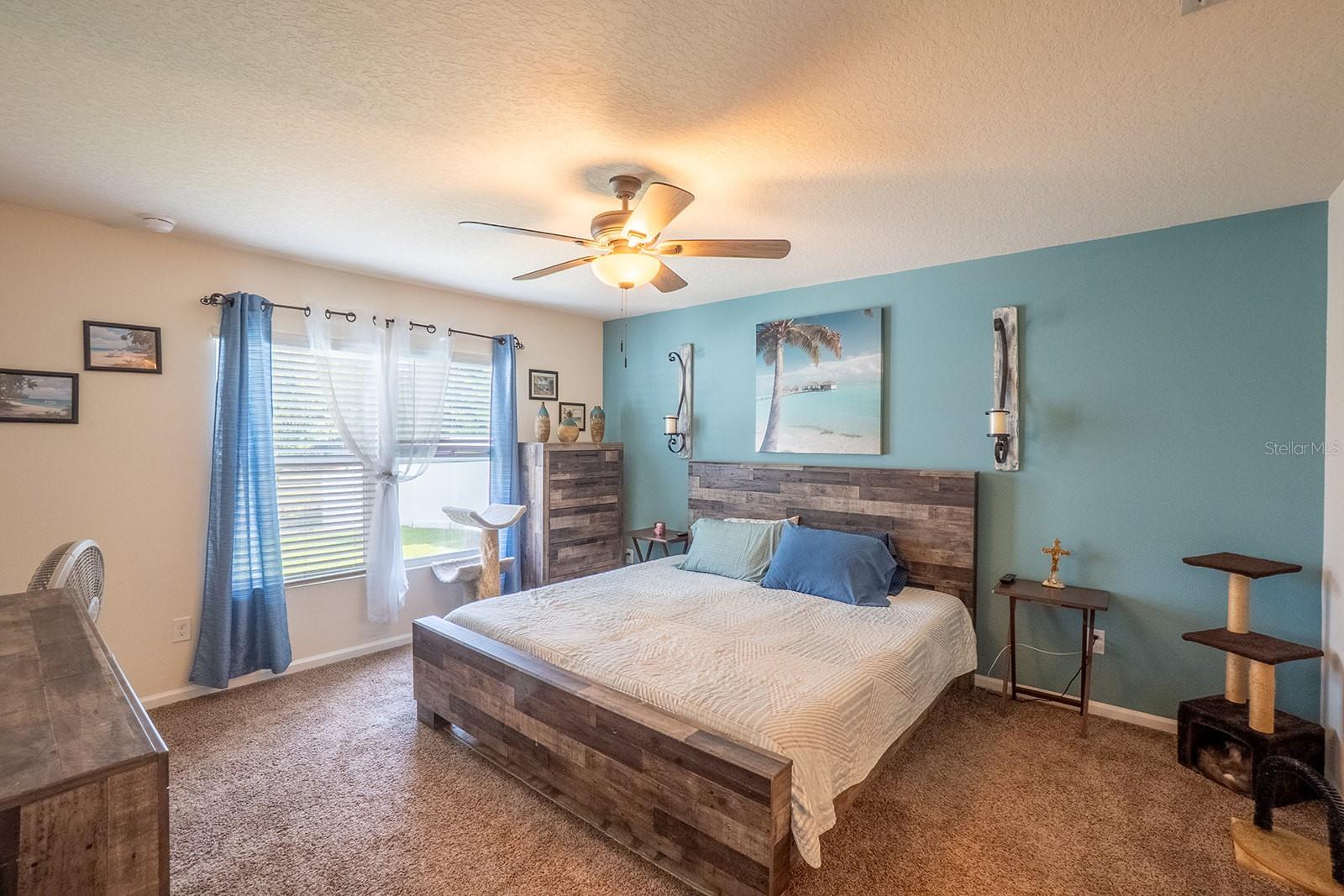 Image 25 of 61 For 15 Grand Par Court