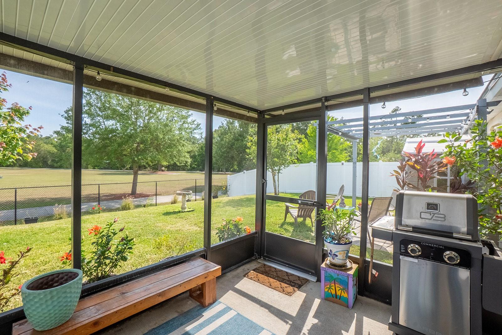 Image 35 of 61 For 15 Grand Par Court