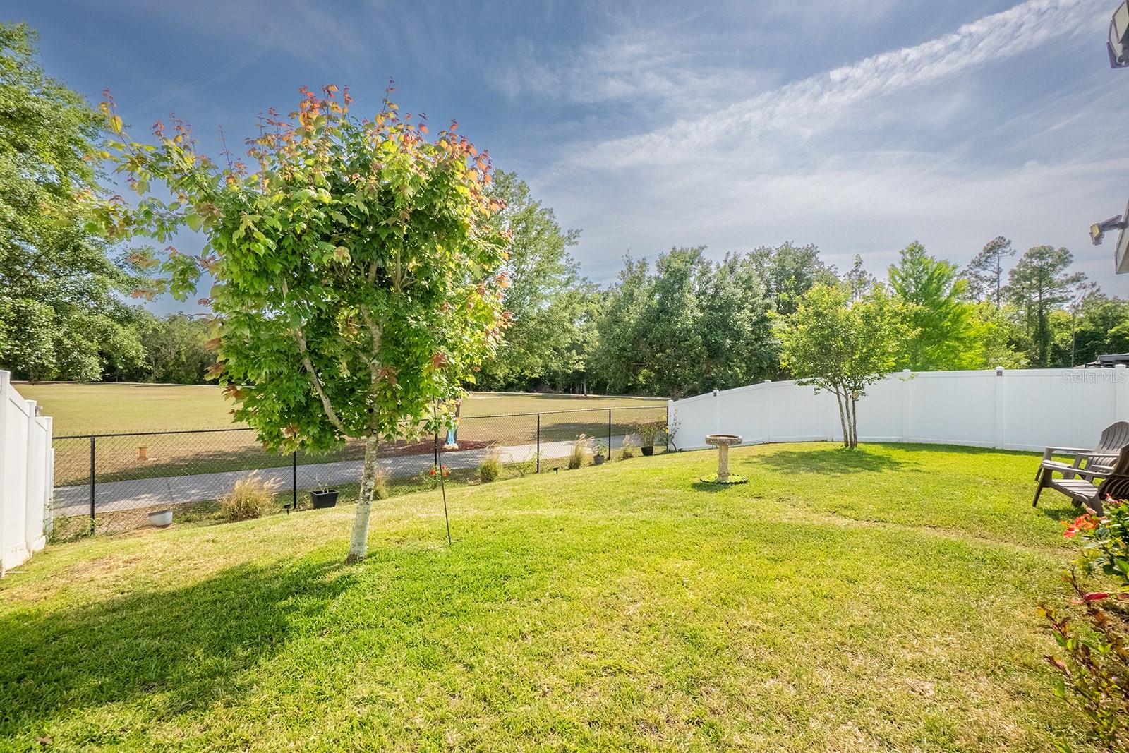 Image 37 of 61 For 15 Grand Par Court