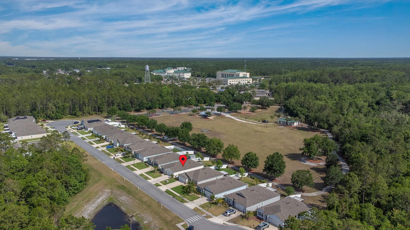 Image 42 of 61 For 15 Grand Par Court