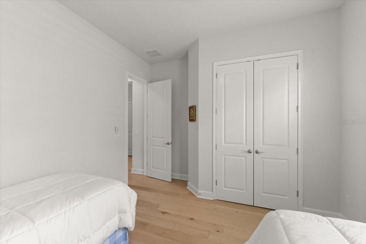 Image 36 of 84 For 473 Stirling Bridge Drive