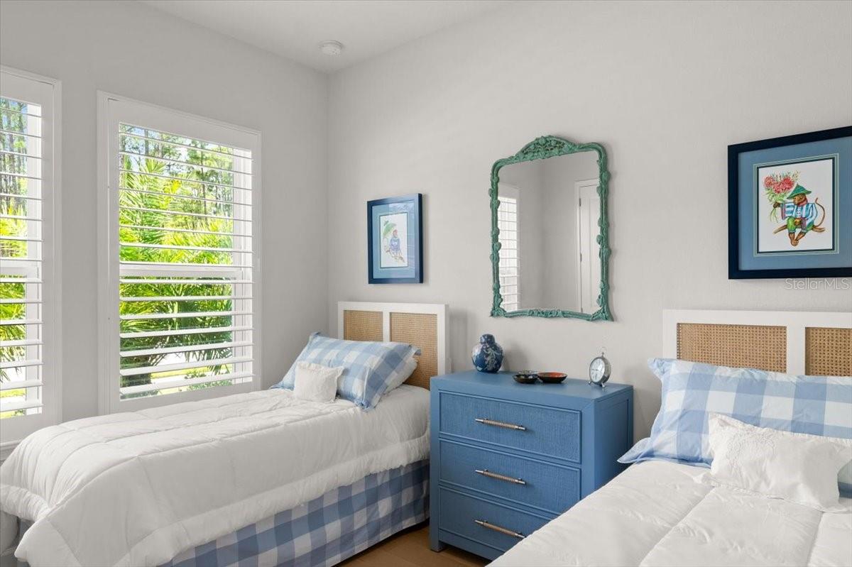Image 37 of 84 For 473 Stirling Bridge Drive