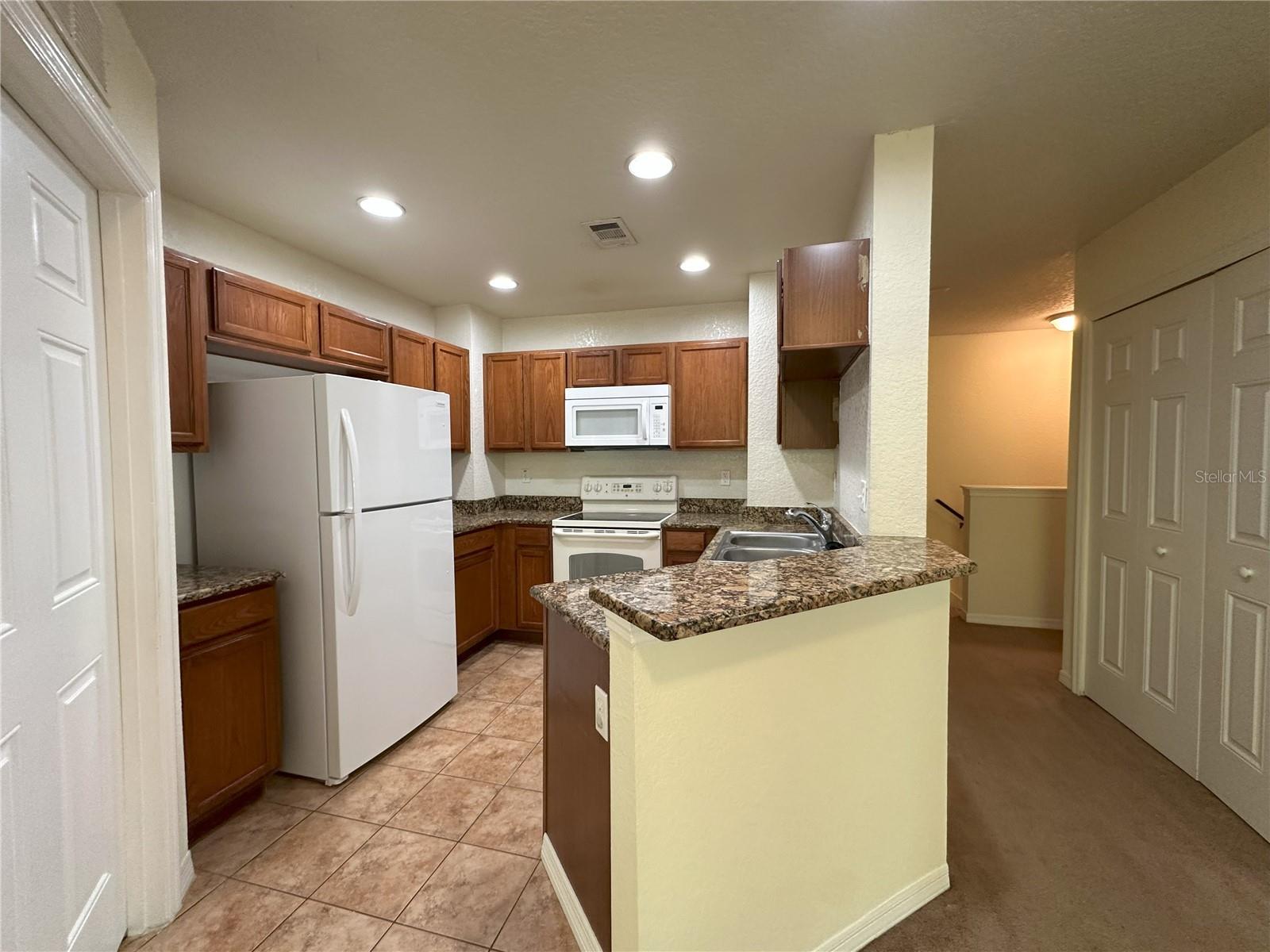 Image 10 of 26 For 4600 Moody Boulevard 10h
