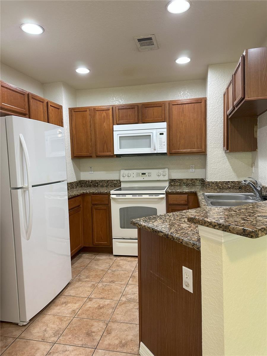 Image 8 of 26 For 4600 Moody Boulevard 10h