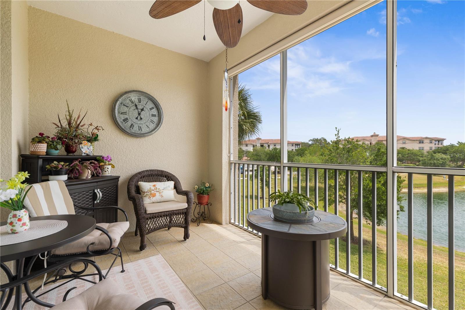 Image 14 of 71 For 75 Riverview Bend S 1624