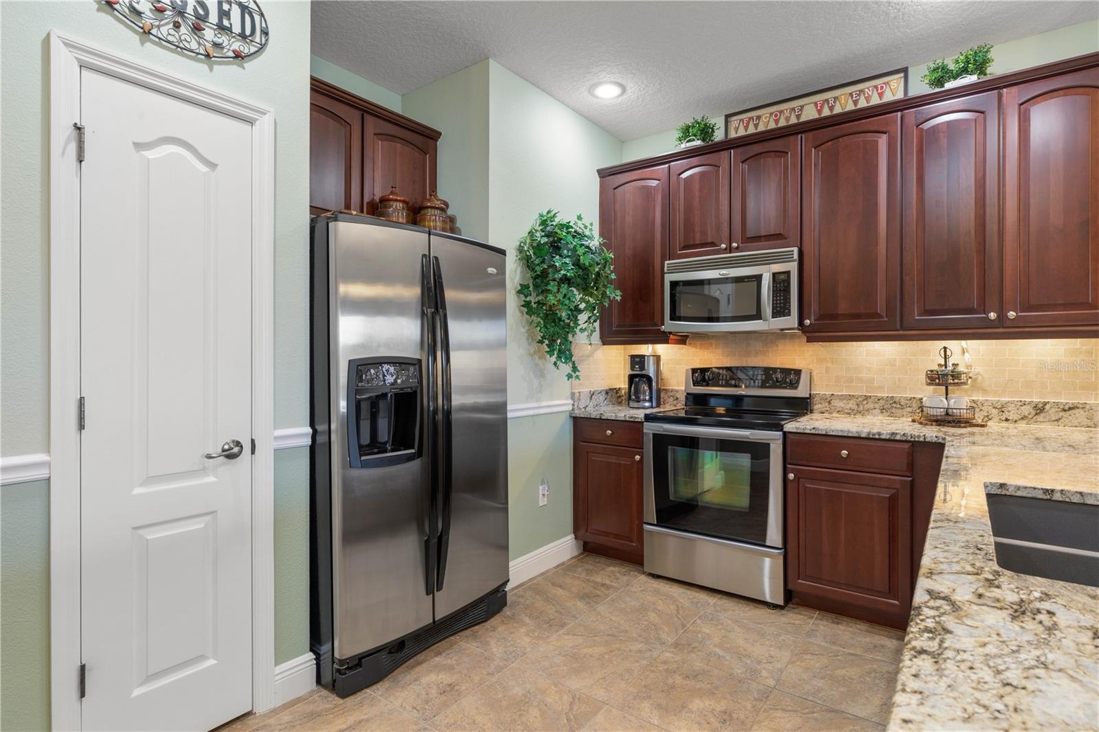 Image 26 of 71 For 75 Riverview Bend S 1624