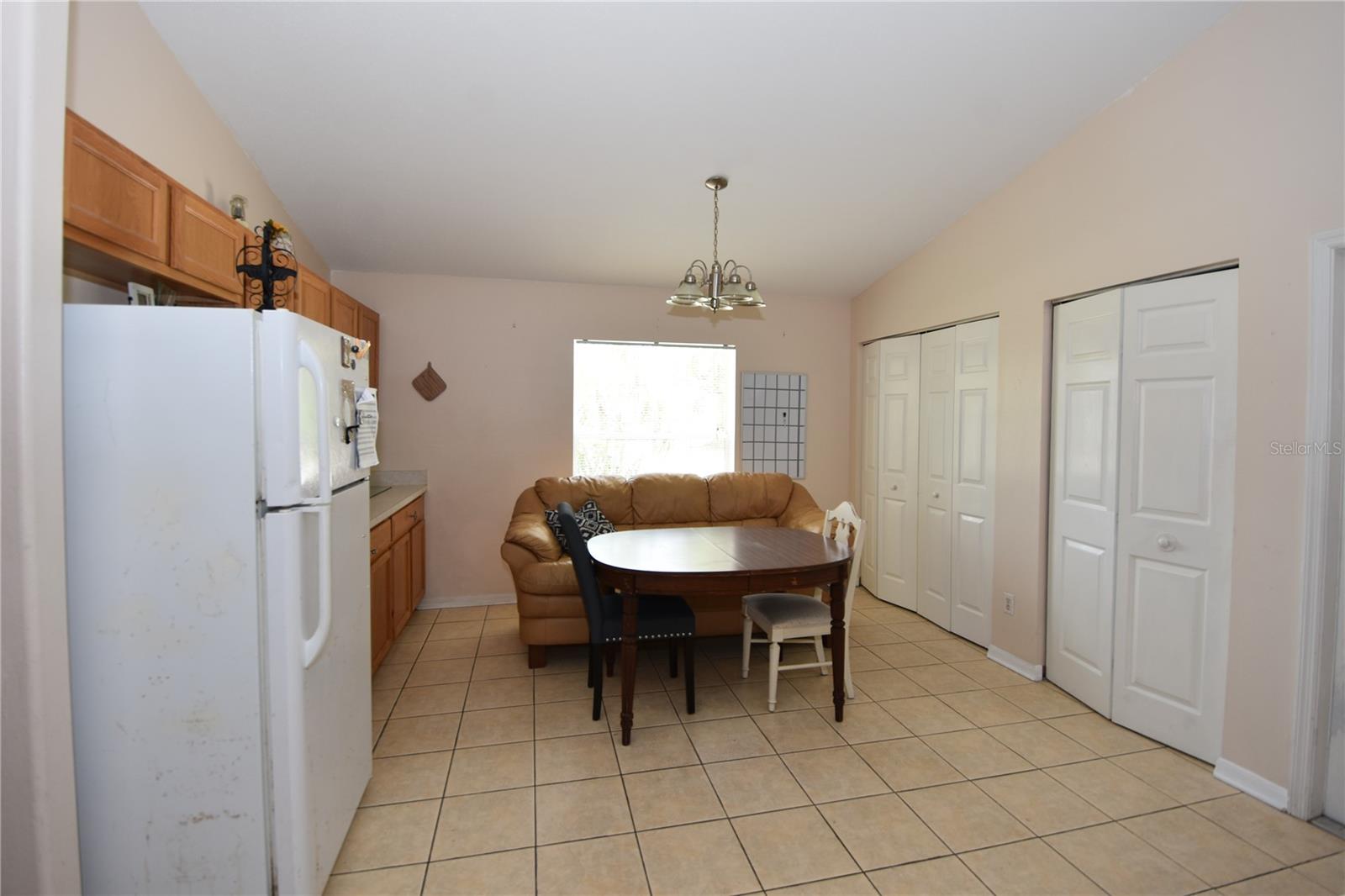 Image 3 of 27 For 60 Ramblewood Drive